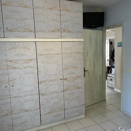 Elora Apartamento Ofrínion